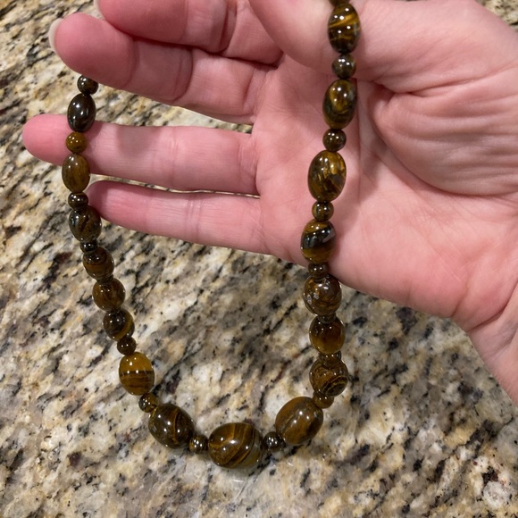 Necklace - Women’s Tiger’s Eye necklace - Picture 2 of 3